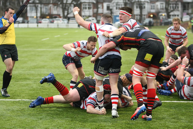 Adam Frampton touches down for Parks winning try 