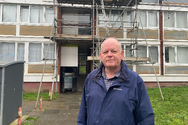 Angus Robertson on the Alton Estate