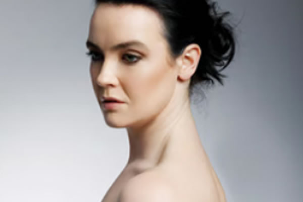 Irish soprano I&uacute;n&oacute; Connolly