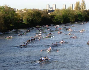 Watch Fuller's Head of the Rivers Fours from the riverbank